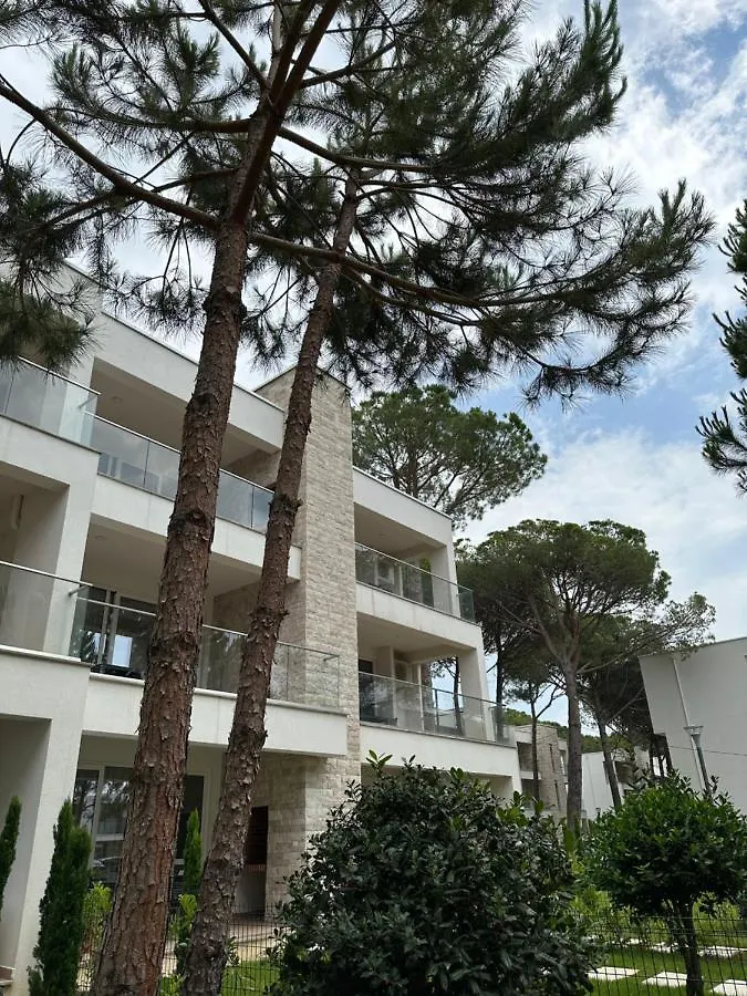 Eme Apartments - Kompleksi San Pietro, Gjiri I Lalzit Durrës 0*,