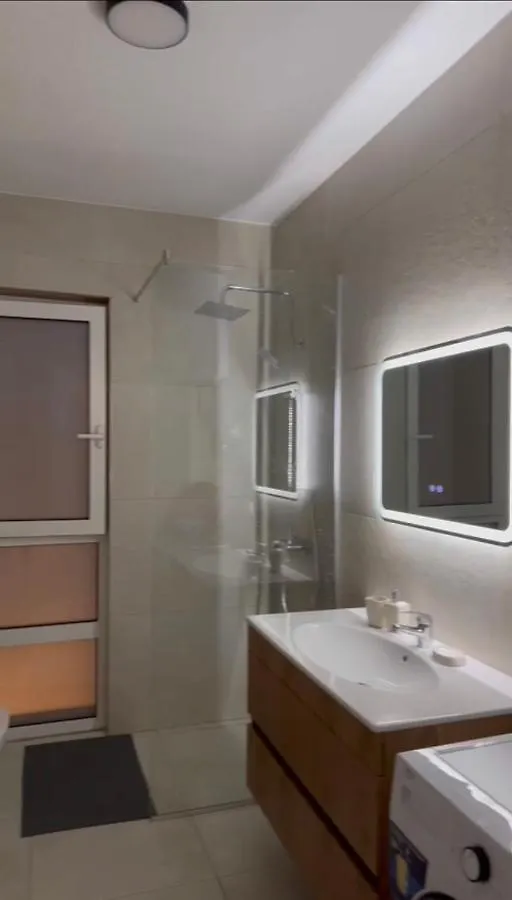Eme Apartments - Kompleksi San Pietro, Gjiri I Lalzit Durrës 0*,  阿尔巴尼亚