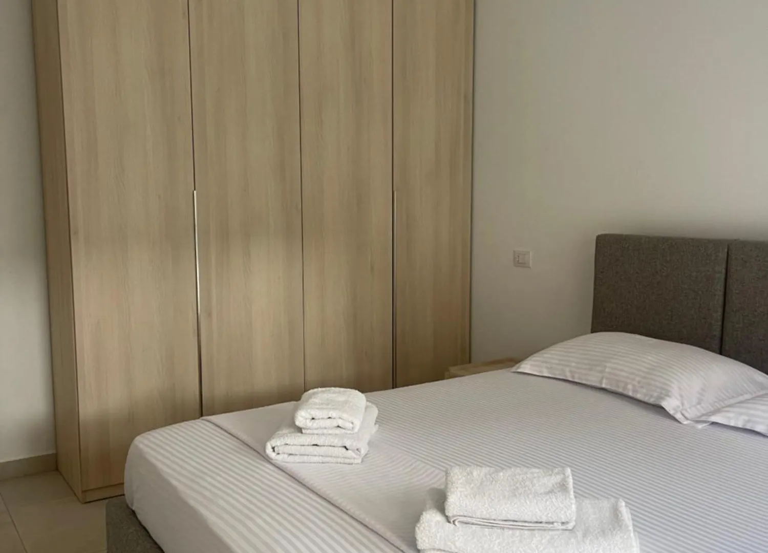 Eme Apartments - Kompleksi San Pietro, Gjiri I Lalzit Durrës 0*,