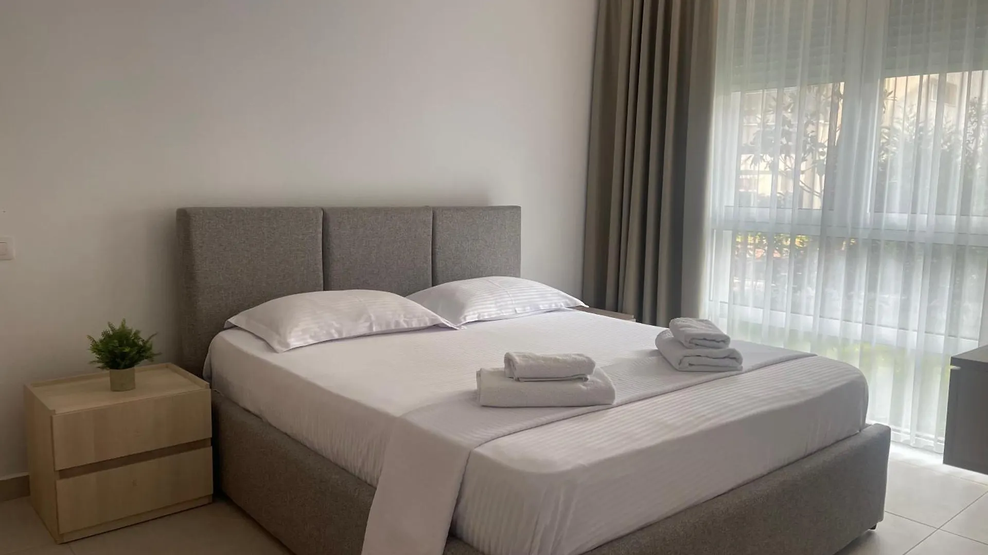 Eme Apartments - Kompleksi San Pietro, Gjiri I Lalzit Durrës 阿尔巴尼亚