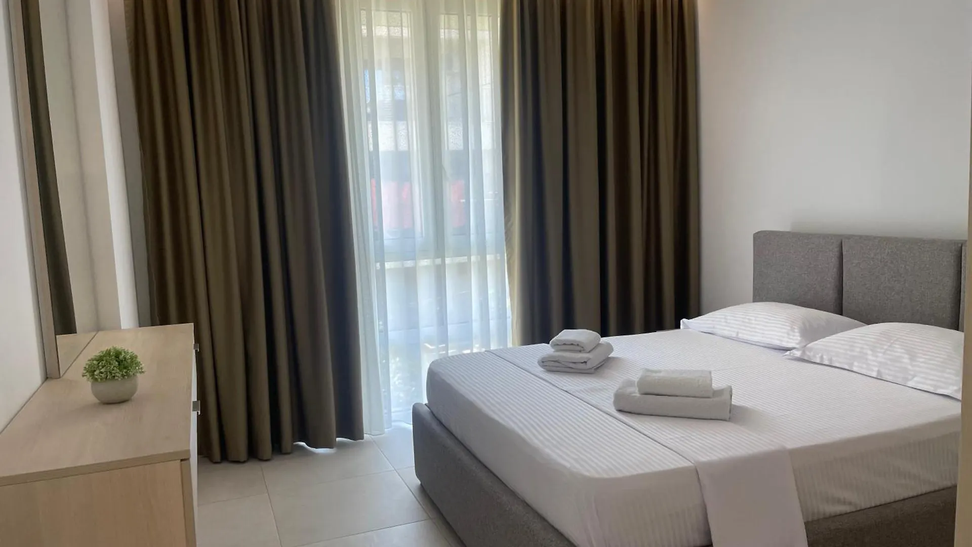 Eme Apartments - Kompleksi San Pietro, Gjiri I Lalzit Durrës