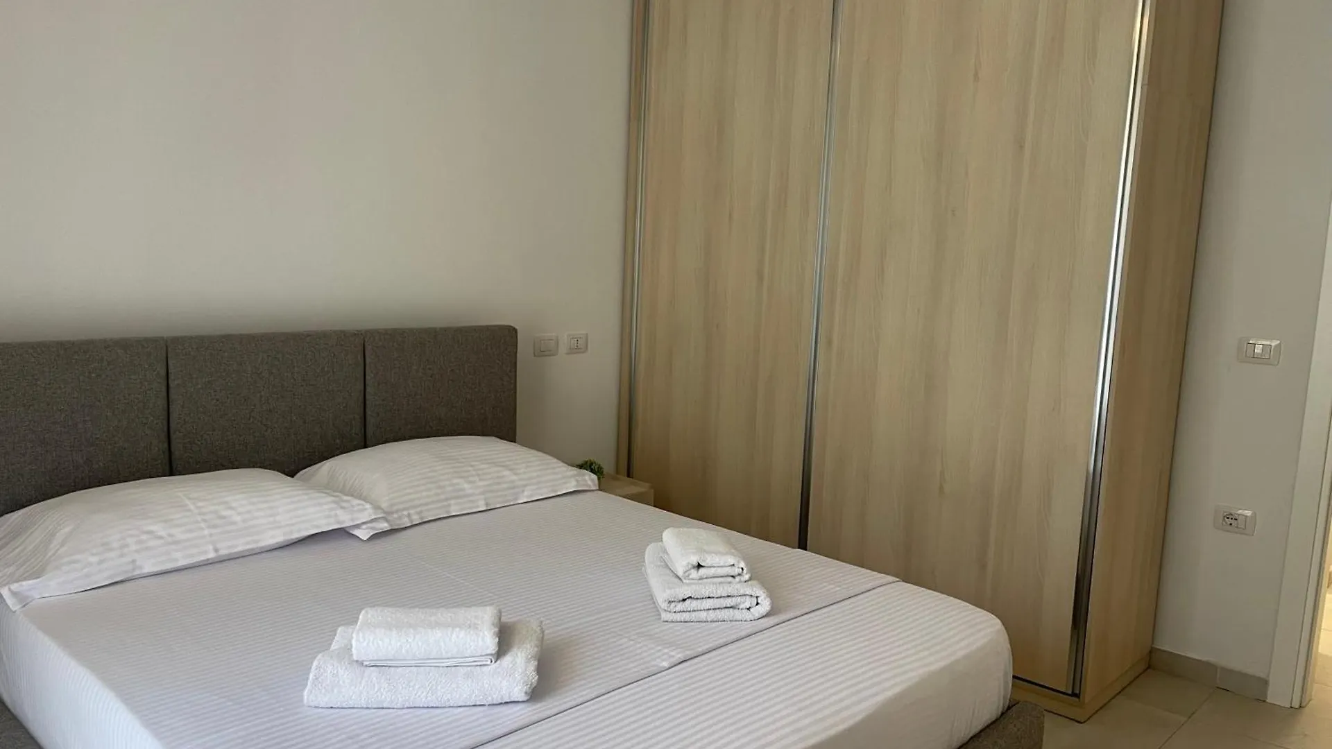 Eme Apartments - Kompleksi San Pietro, Gjiri I Lalzit Durrës